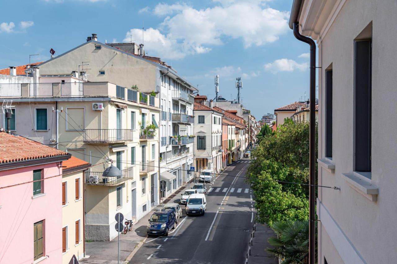 Palazzo '900 Design Flats - Il Caffe Lägenhet Padua Exteriör bild